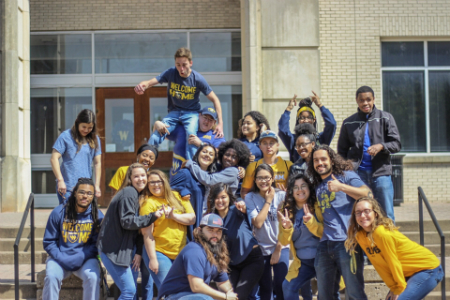 Group photo of Texas Ұ's orientation leaders for the 2018-19 academic year